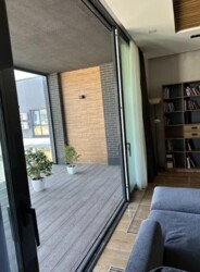  3-     Avalon. 110 .. - '.  5