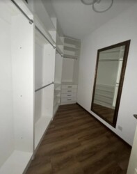 Продається 4-х кімнатна квартира в р-ні Поділля. Відмінний стан. фото 8 Продається 4-х кімнатна квартира в р-ні Поділля. Відмінний стан. фото 8