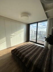  3-     Avalon. 110 .. - '.  11