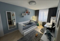 Продаж 2к квартири 62.5 кв. м р-н Академічний, відмінний стан. фото 4 Продаж 2к квартири 62.5 кв. м р-н Академічний, відмінний стан. фото 4