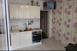  2  68.9 .   .   13   11