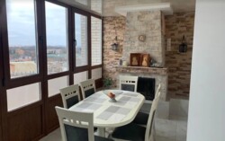 Продаж 4к квартири 115 кв. м на вул. Академічна гарний стан. фото 1 Продаж 4к квартири 115 кв. м на вул. Академічна гарний стан. фото 1