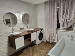 Продаж великогабаритної 3-кімнатної квартири в елітному районі Поділля. фото 11 Продаж великогабаритної 3-кімнатної квартири в елітному районі Поділля. фото 11