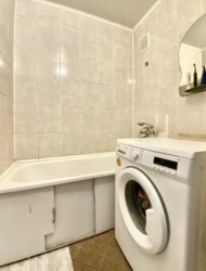 Продається 1-но кімнатна квартира в р-ні Вишенька. Простий житловий стан. фото 4 Продається 1-но кімнатна квартира в р-ні Вишенька. Простий житловий стан. фото 4