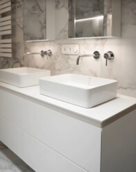  2  70 .   .   Premier Tower  11