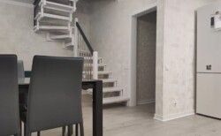 Продається дворівнева сучасна квартира в Ленінському районі. З меблями та технікою. Заходь-живи фото 13 Продається дворівнева сучасна квартира в Ленінському районі. З меблями та технікою. Заходь-живи фото 13