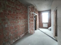  2-[     Premier Tower  9