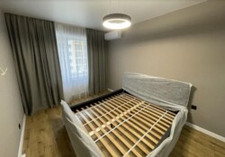  1-    -  .  ,  .  11