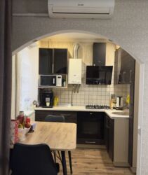 Продаж 2к квартири 45 кв. м на просп. Юності, р-н Вишенька. Гарний стан. фото 7 Продаж 2к квартири 45 кв. м на просп. Юності, р-н Вишенька. Гарний стан. фото 7