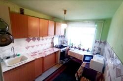 Продаж 4к квартири 83 кв. м на просп. Коцюбинського, простий стан. Велика простора з гарним плануванням. фото 7 Продаж 4к квартири 83 кв. м на просп. Коцюбинського, простий стан. Велика простора з гарним плануванням. фото 7