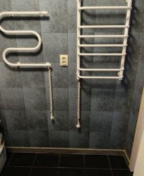  2  68.9 .   .   13   8