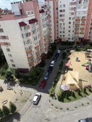 Продається 4-х кімнатна квартира в елітному районі Поділля. Гарний стан. фото 1 Продається 4-х кімнатна квартира в елітному районі Поділля. Гарний стан. фото 1