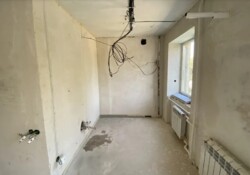 Продається 1-но кімнатна квартира в Центральній частині міста. Під ремонт. Студія. фото 3 Продається 1-но кімнатна квартира в Центральній частині міста. Під ремонт. Студія. фото 3
