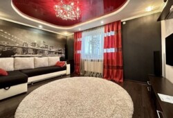 Продається 3-х кімнатна квартира в Старому місті, великогабаритна. фото 1 Продається 3-х кімнатна квартира в Старому місті, великогабаритна. фото 1