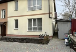 Продається 4-х кімнатна квартира в Ленінському районі фото 19 Продається 4-х кімнатна квартира в Ленінському районі фото 19