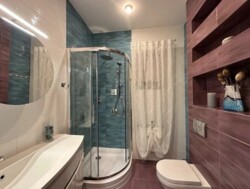 Продаж великогабаритної 3-кімнатної квартири в елітному районі Поділля. фото 10 Продаж великогабаритної 3-кімнатної квартири в елітному районі Поділля. фото 10