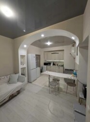 Продається 2-х кімнатна квартира, гарний стан, ремонт, з технікою та меблями. фото 1 Продається 2-х кімнатна квартира, гарний стан, ремонт, з технікою та меблями. фото 1