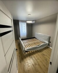  1-    -  .  ,  .  10