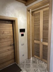  3-     Avalon. 110 .. - '.  8