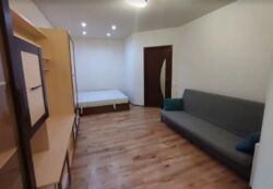  1  43.7 .   .     . .  .  21