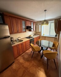 Продається 3-х кімнатна квартира в р-ні Вишенька. Новий ремонт, техніка, меблі. АГВ. фото 1 Продається 3-х кімнатна квартира в р-ні Вишенька. Новий ремонт, техніка, меблі. АГВ. фото 1