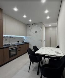 ������ 2� �������� 66.9 ��. � �� ���. ���������� ���� �� Forest Home ���� 14