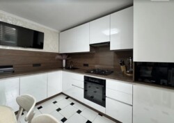 Продаж 2к квартири 66 кв. м на вул. Героїв Крут фото 16 Продаж 2к квартири 66 кв. м на вул. Героїв Крут фото 16