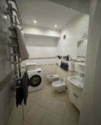  3  82 .   . ,  .  10