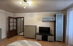 Продається 2-х кімнатна квартира в гарному стані. Староміський район фото 3 Продається 2-х кімнатна квартира в гарному стані. Староміський район фото 3