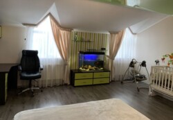 Продається 3-х кімнатна квартира в Старому місті. Відмінний стан. Новобудова. фото 1 Продається 3-х кімнатна квартира в Старому місті. Відмінний стан. Новобудова. фото 1