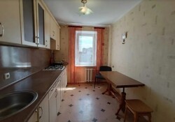 Продається 3-х кімната квартира в р-ні Вишенька. Нормальний житловий стан. фото 1 Продається 3-х кімната квартира в р-ні Вишенька. Нормальний житловий стан. фото 1