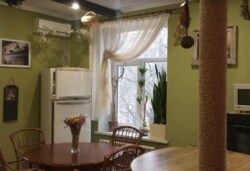 Продається 2-х кімнатна квартира в Центральній частині міста. фото 1 Продається 2-х кімнатна квартира в Центральній частині міста. фото 1