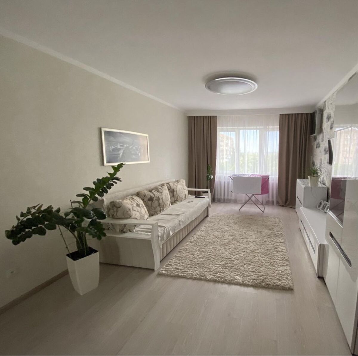 Продается 3к квартира с ремонтом фото 1 Продается 3к квартира с ремонтом фото 1