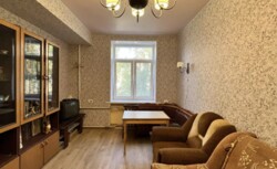 Продается 2-комнатная квартира рядом с центральной площадью. фото 1 Продается 2-комнатная квартира рядом с центральной площадью. фото 1