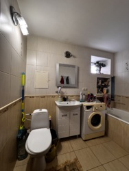 Продається шикарна 4 к /квартира у Центрі міста ,з автномним опаленням ! фото 27 Продається шикарна 4 к /квартира у Центрі міста ,з автномним опаленням ! фото 27