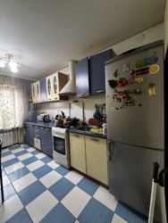 Продається шикарна 4 к /квартира у Центрі міста ,з автномним опаленням ! фото 2 Продається шикарна 4 к /квартира у Центрі міста ,з автномним опаленням ! фото 2