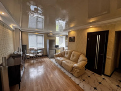 Продаж 3к .квартири з ремонтом ,в мрн .Артема ! фото 9 Продаж 3к .квартири з ремонтом ,в мрн .Артема ! фото 9