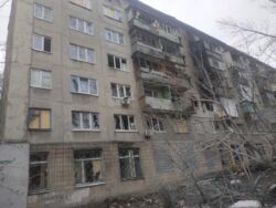 2- х комнатная на Артема фото 2 2- х комнатная на Артема фото 2