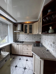 Продаж 3к .квартири з ремонтом ,в мрн .Артема ! фото 7 Продаж 3к .квартири з ремонтом ,в мрн .Артема ! фото 7