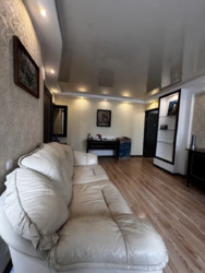 Продаж 3к .квартири з ремонтом ,в мрн .Артема ! фото 6 Продаж 3к .квартири з ремонтом ,в мрн .Артема ! фото 6