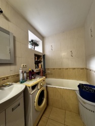 Продається шикарна 4 к /квартира у Центрі міста ,з автномним опаленням ! фото 26 Продається шикарна 4 к /квартира у Центрі міста ,з автномним опаленням ! фото 26