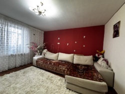 Продається шикарна 4 к /квартира у Центрі міста ,з автномним опаленням ! фото 6 Продається шикарна 4 к /квартира у Центрі міста ,з автномним опаленням ! фото 6