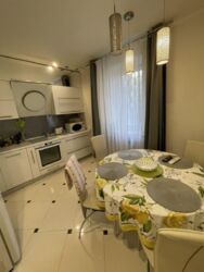 Продаж шикарної 3к квартирі у Новобудові, з гаражом ! фото 1 Продаж шикарної 3к квартирі у Новобудові, з гаражом ! фото 1