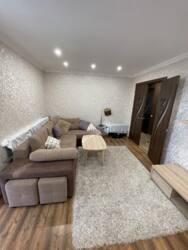 Продается 2-комнатная квартира в центре, ул. Свободы. фото 1 Продается 2-комнатная квартира в центре, ул. Свободы. фото 1