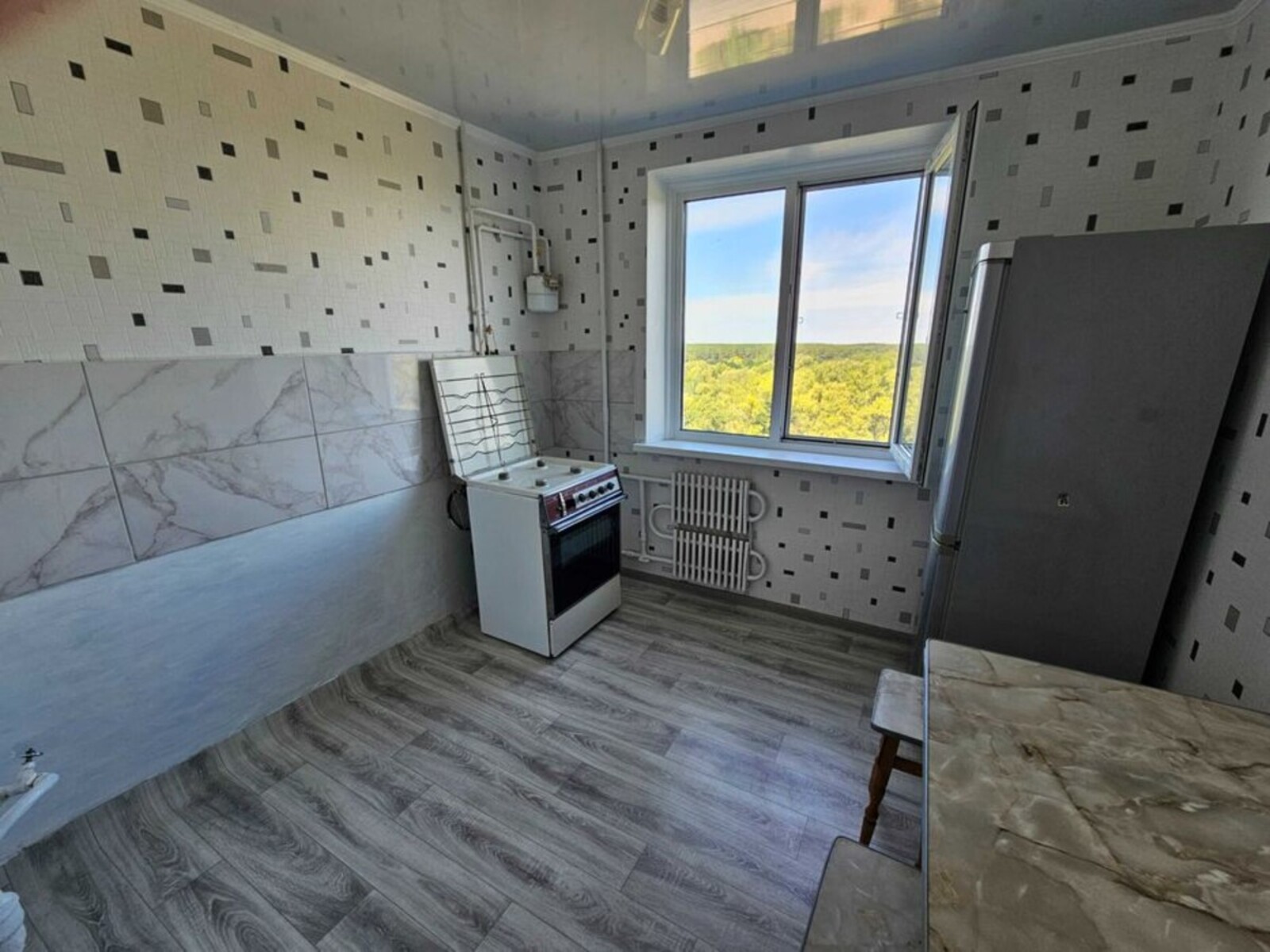 Продам 2-х комнатную квартиру / Левый берег, 10м. фото 1 Продам 2-х комнатную квартиру / Левый берег, 10м. фото 1
