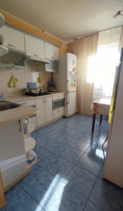 Продам 4-х комнатную квартиру / Левый берег, 2м. фото 1 Продам 4-х комнатную квартиру / Левый берег, 2м. фото 1