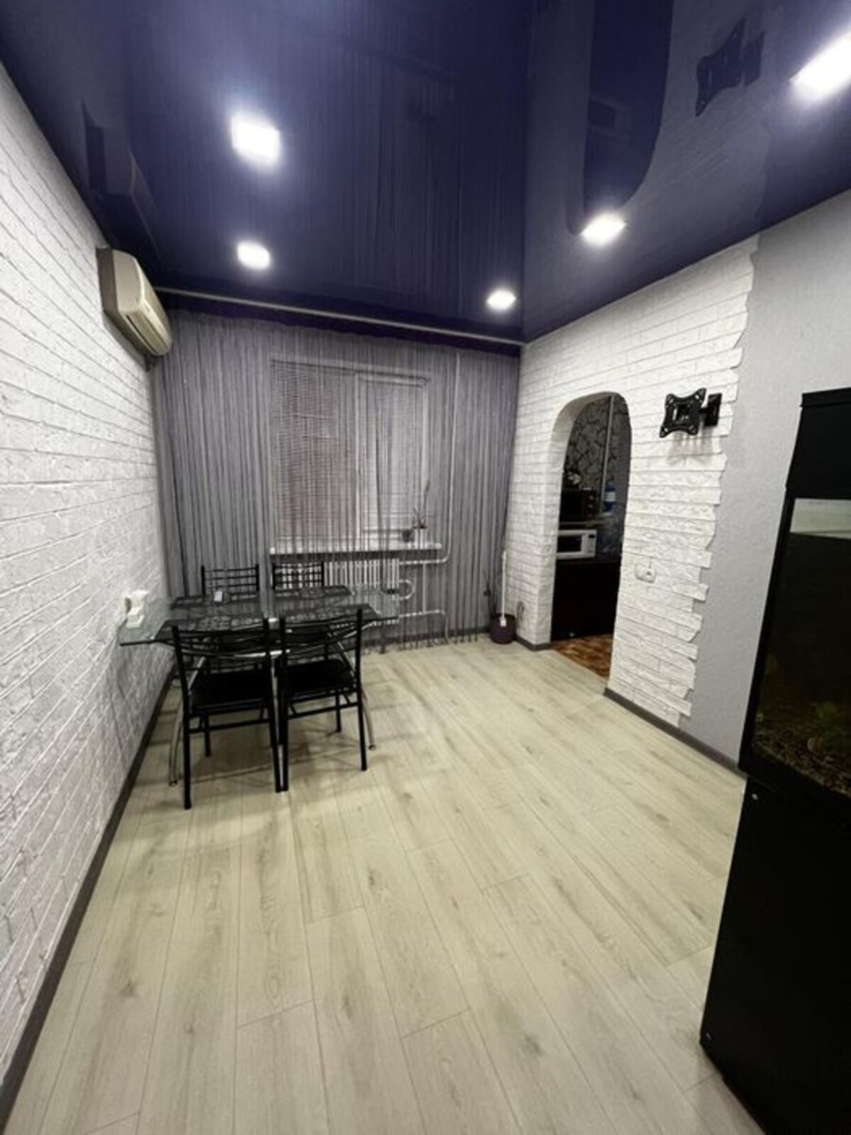 Продам 4-х комнатную квартиру / Левый берег, 4м. фото 1 Продам 4-х комнатную квартиру / Левый берег, 4м. фото 1