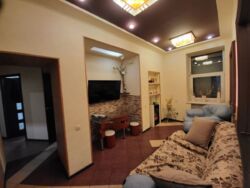 Продам 3-х комнатную квартиру / Центр фото 1 Продам 3-х комнатную квартиру / Центр фото 1