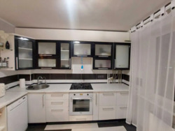 Продам 4-х комнатную квартиру/ Левый берег, 1м фото 1 Продам 4-х комнатную квартиру/ Левый берег, 1м фото 1