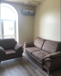 Продам 2 Комнатную квартиру /Центр фото 3 Продам 2 Комнатную квартиру /Центр фото 3